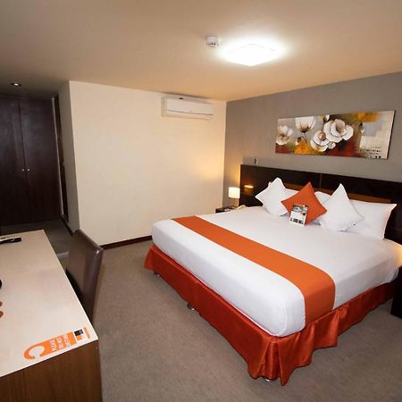 Sm Hotel Лима Екстериор снимка