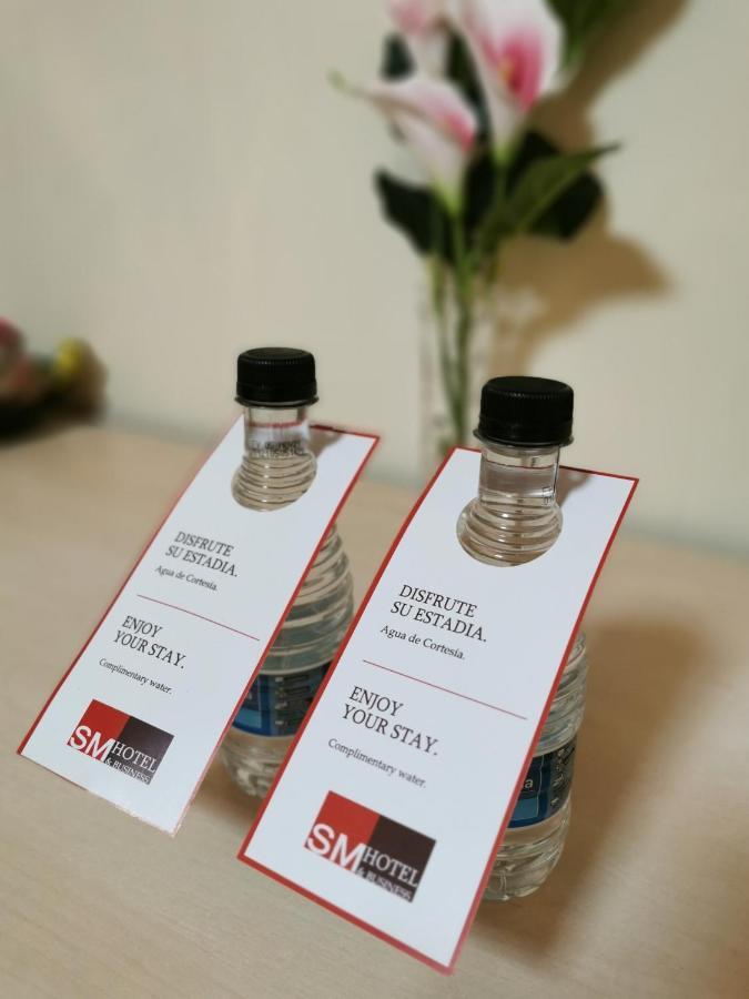 Sm Hotel Лима Екстериор снимка