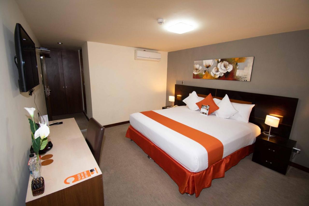 Sm Hotel Лима Екстериор снимка