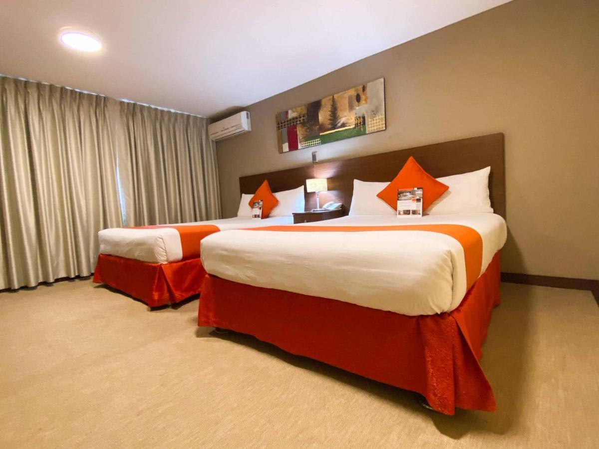 Sm Hotel Лима Екстериор снимка