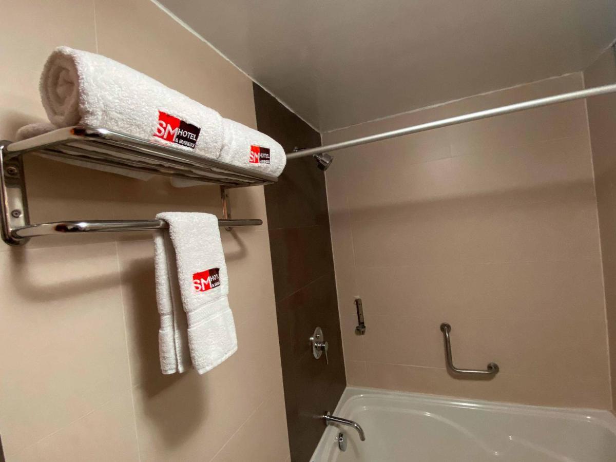 Sm Hotel Лима Екстериор снимка