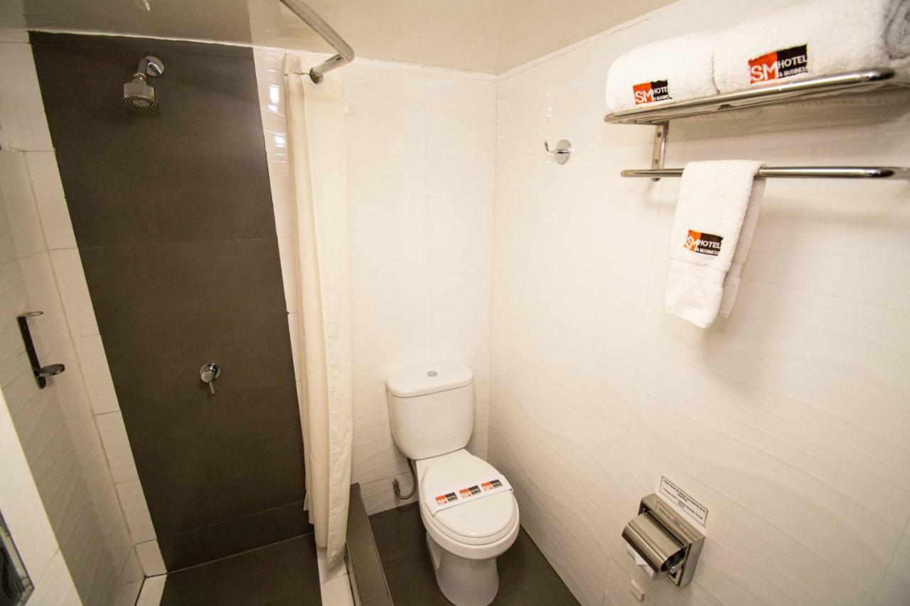 Sm Hotel Лима Екстериор снимка