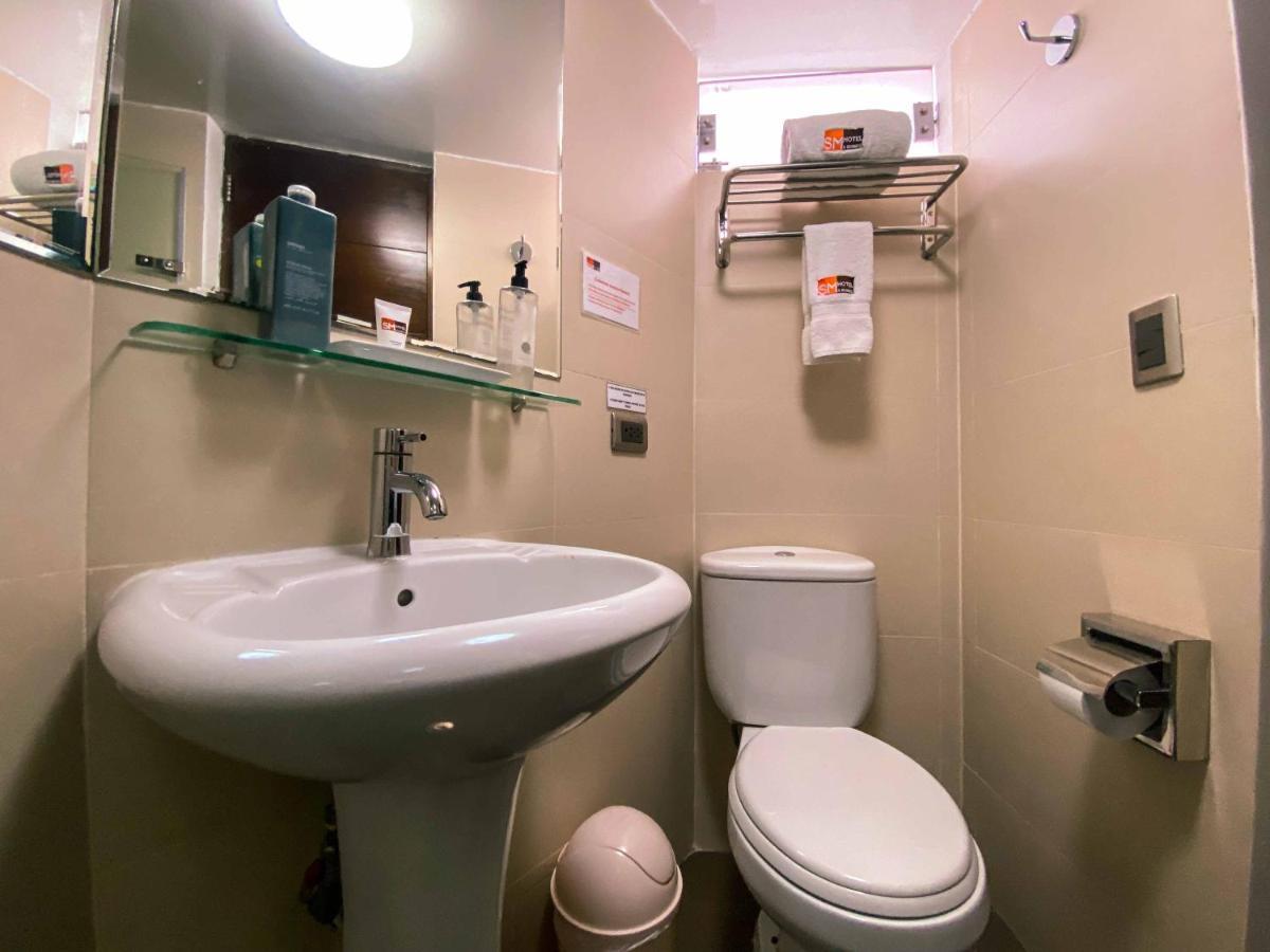 Sm Hotel Лима Екстериор снимка