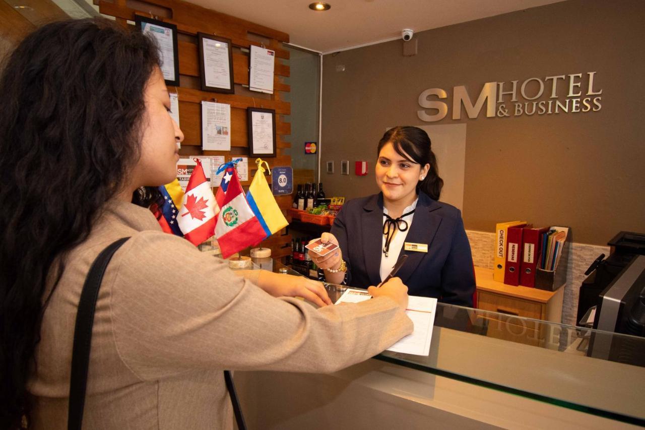 Sm Hotel Лима Екстериор снимка
