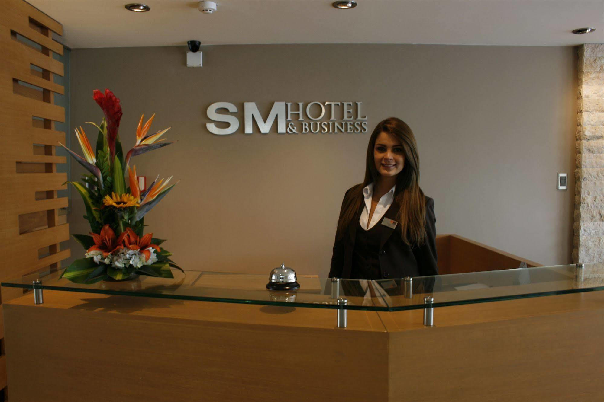 Sm Hotel Лима Екстериор снимка